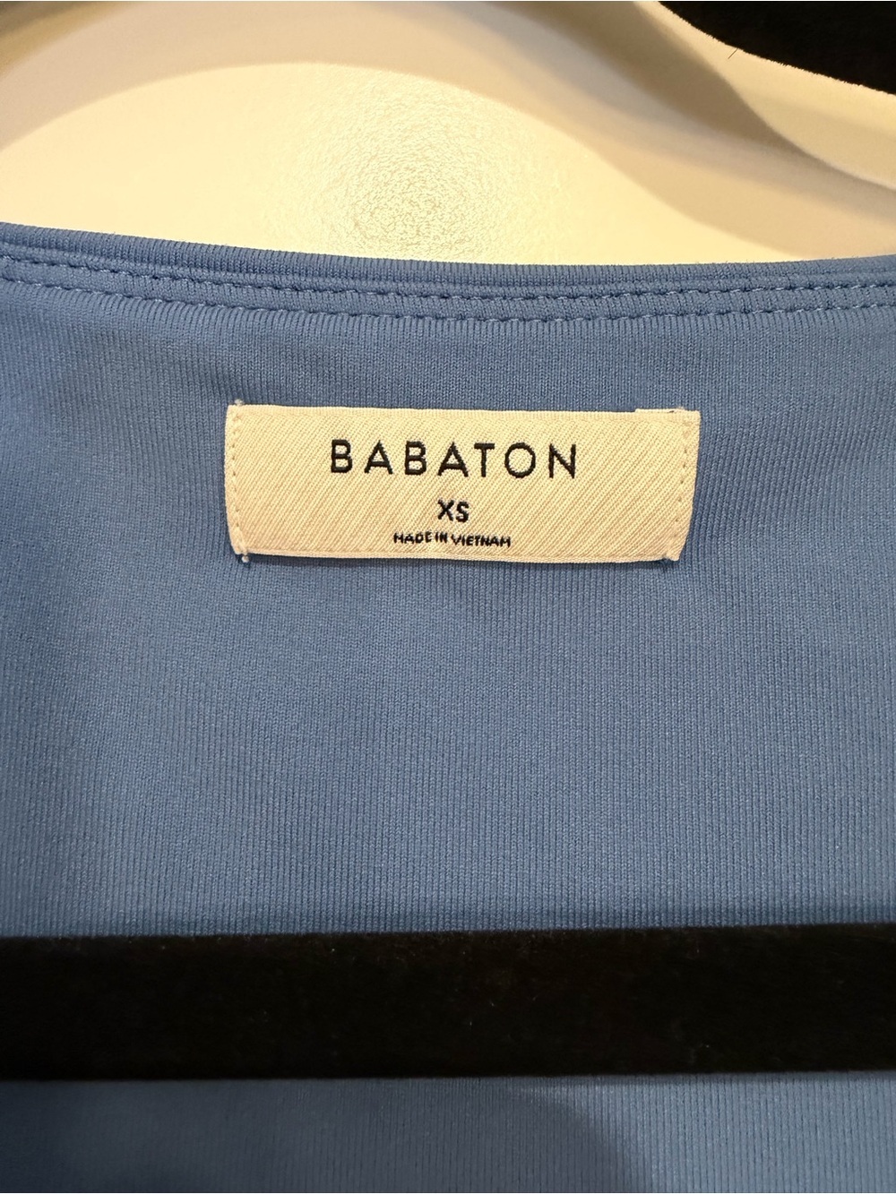 Aritzia Babaton Contour Blue V-Neck One-Piece Bodysuit Romper - Picture 4 of 4